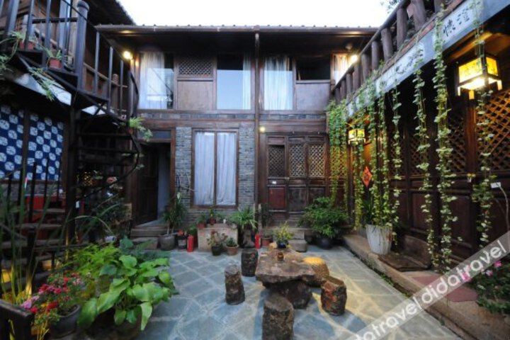 Tea Horse Inn