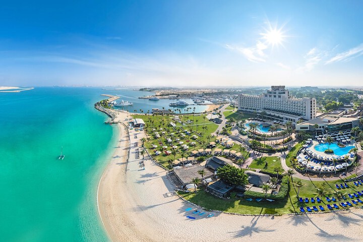 JA Beach Hotel Dubai
