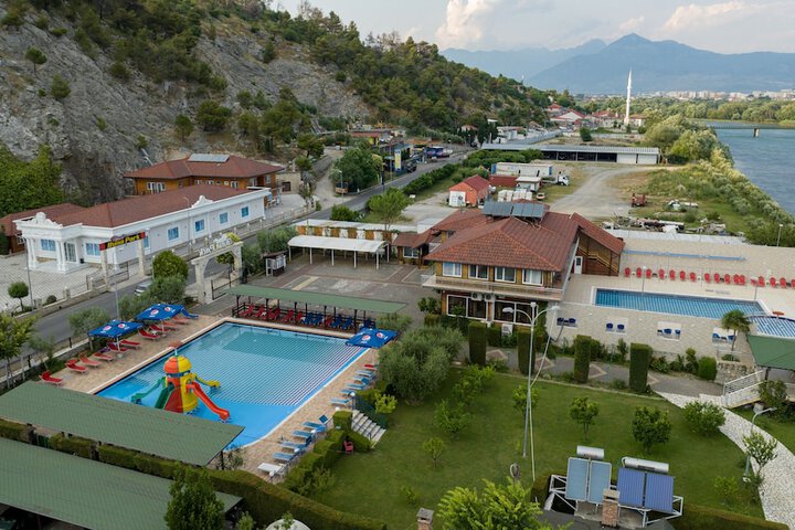 Hotel 134 of 139