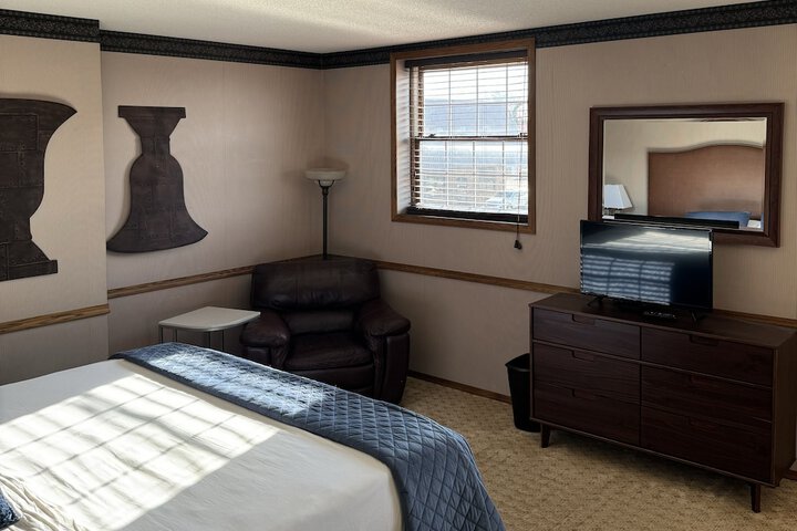 Standard | King Bed (10 of 27)