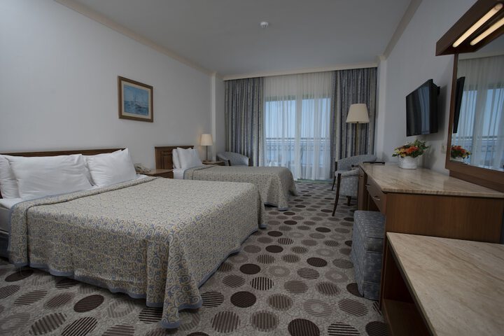 Room 16 of 70