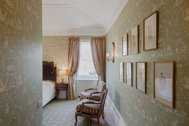 Room 5 of 34
