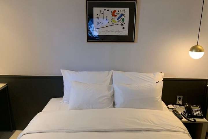 Room 20 of 28
