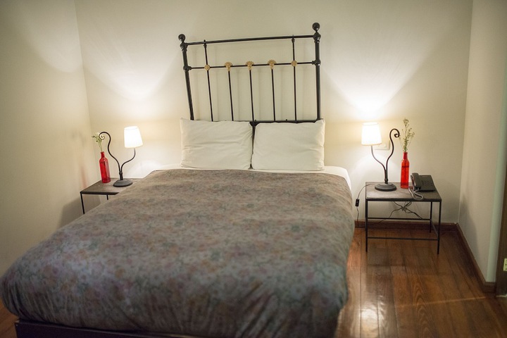 Room 18 of 36