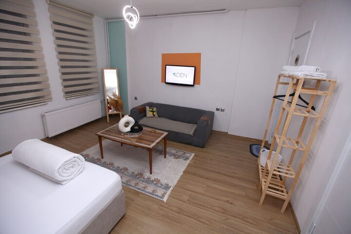Room 13 of 39