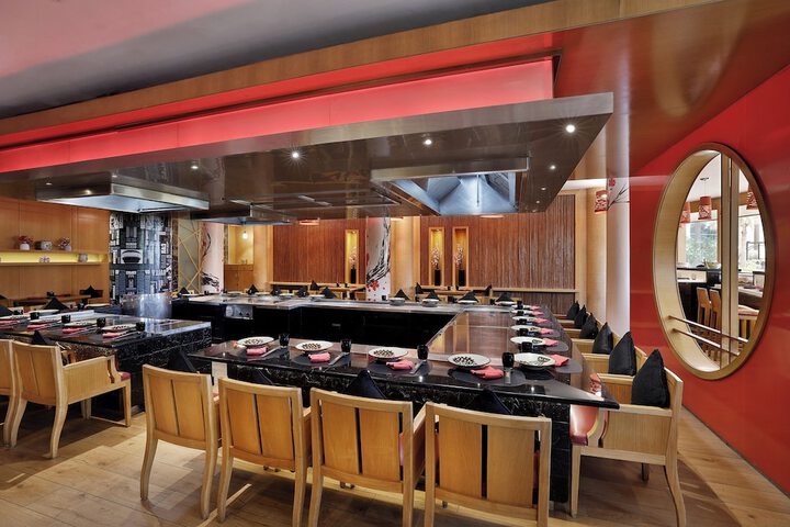 Dining 72 of 98
