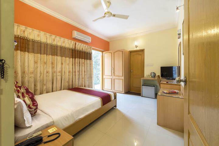 Room 14 of 26