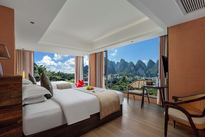 Room 21 of 52