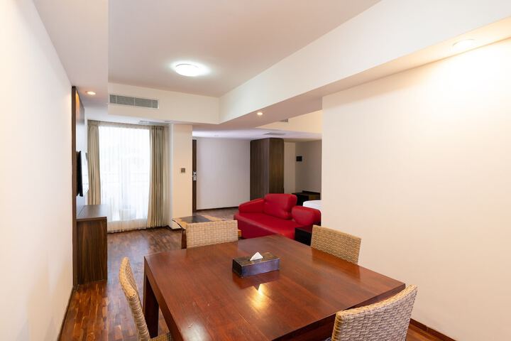 Room 19 of 53