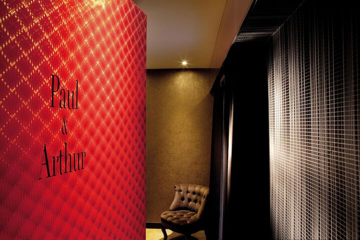 Room 48 of 76
