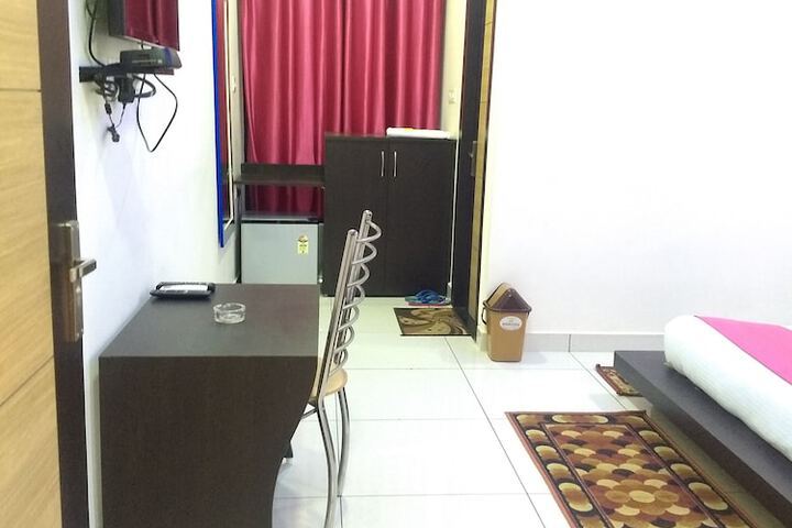 Room 13 of 41