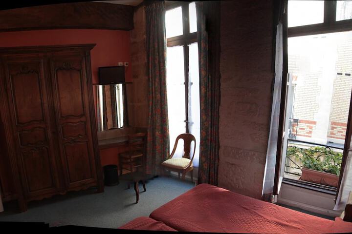 Room 21 of 45