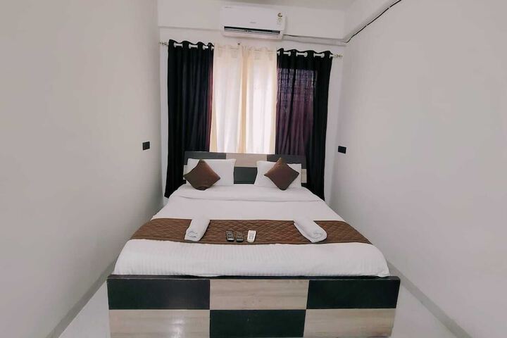 Room 14 of 26