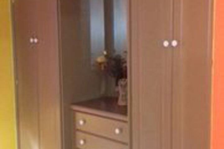 Room 16 of 34