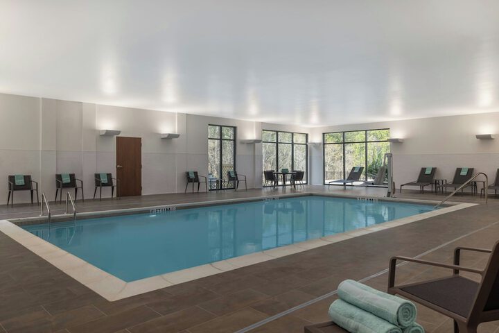 Pool 21 of 39