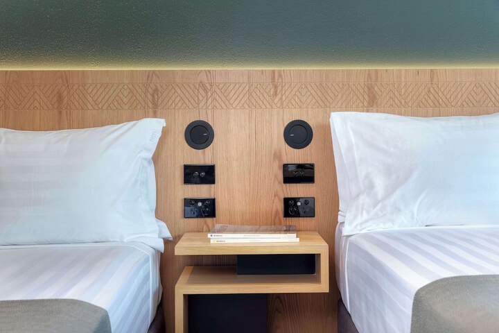 Room 13 of 58