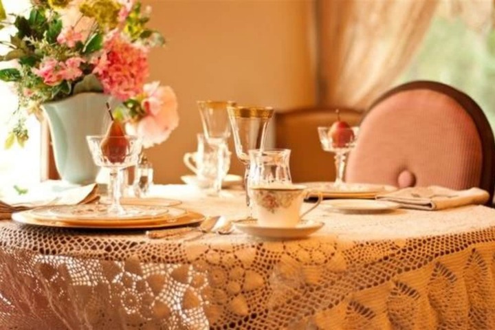 Dining Photos