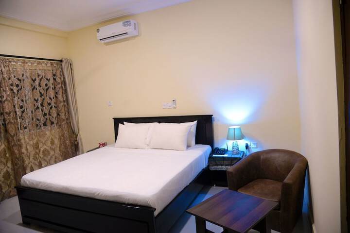 Room 2 of 17