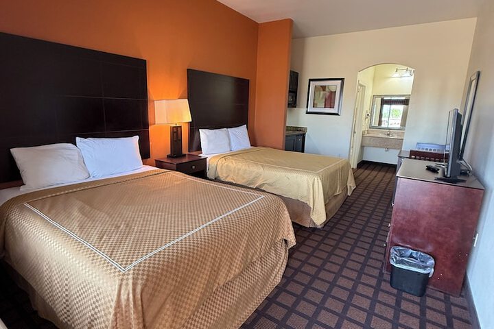 Room 3 of 15