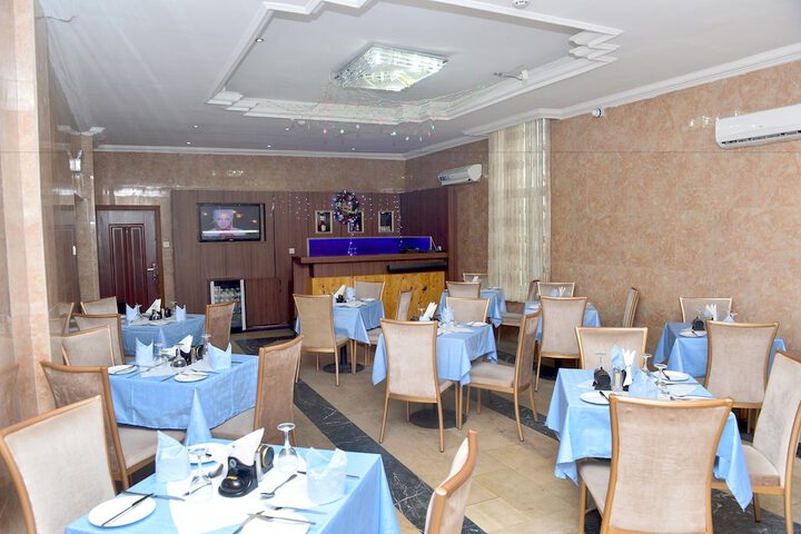 Dining Photos