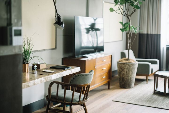 Room 2 of 35