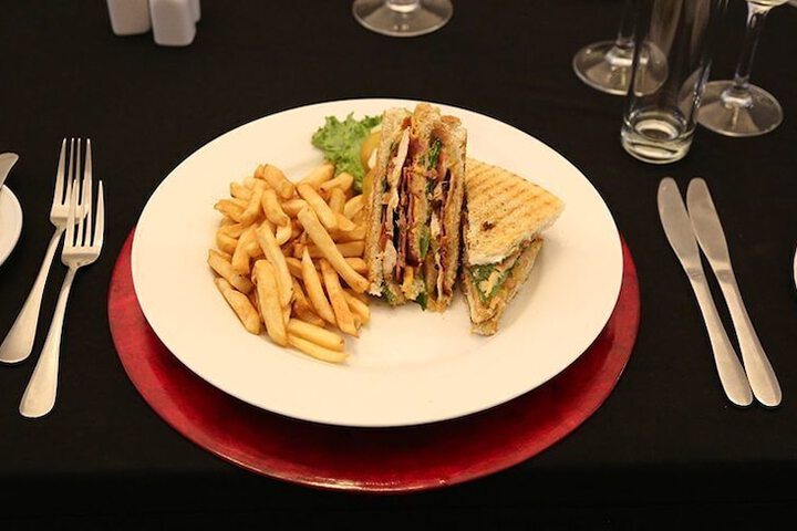 Dining 36 of 54