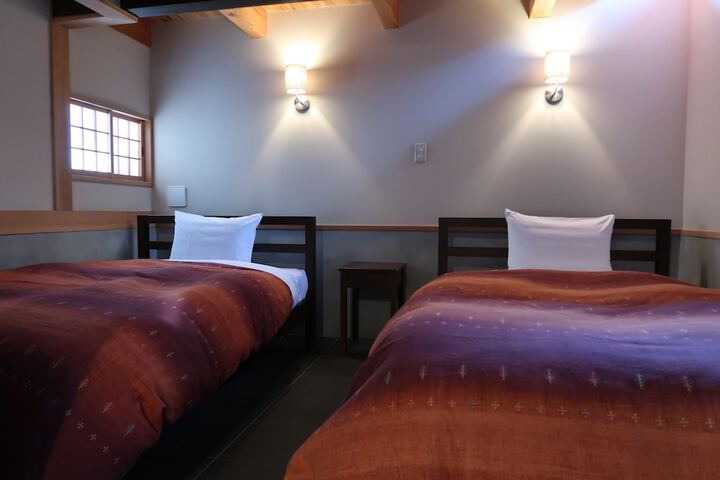 Room 7 of 79