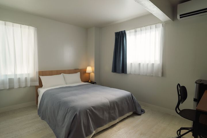 Room 9 of 45