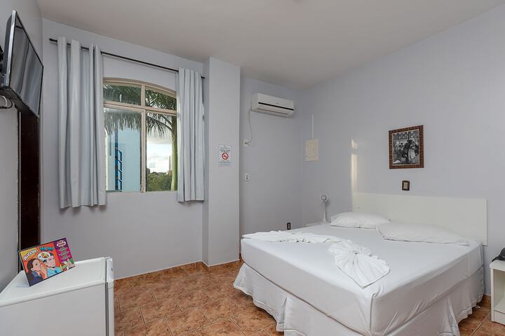Room 51 of 150