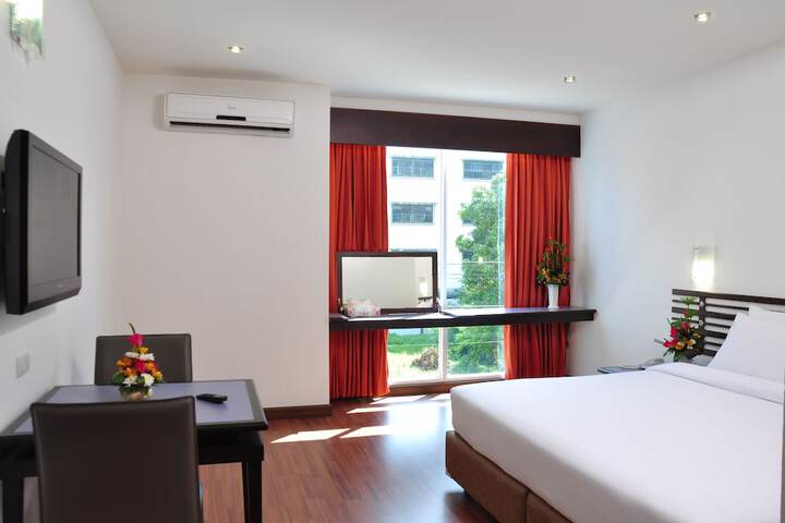 Room 9 of 22