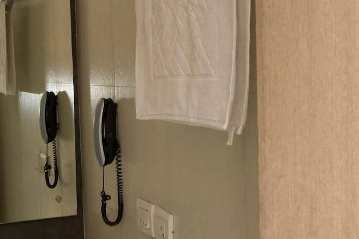 Room 18 of 22