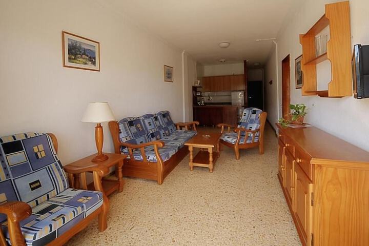 Room 13 of 37