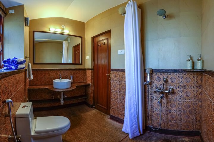 Room 19 of 39