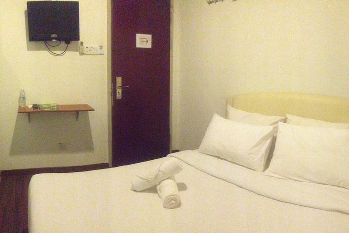 Room 9 of 52