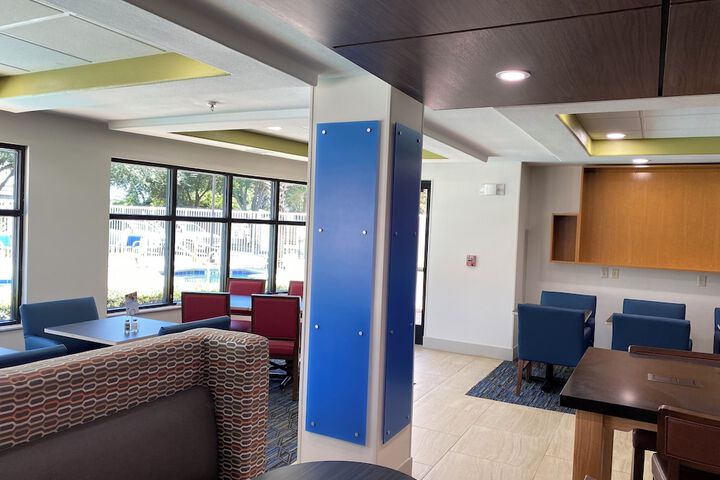 Breakfast/Coffee Service 42 of 60