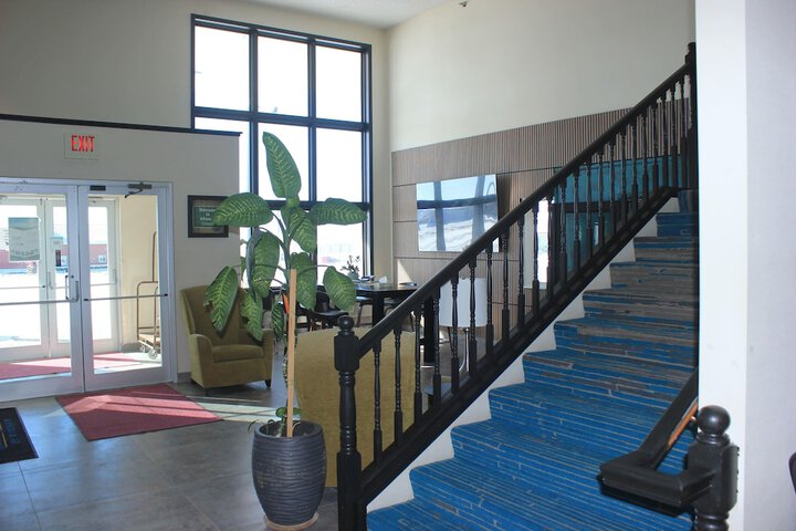 Entrance & Lobby