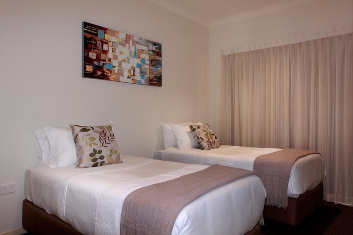 Room 3 of 51