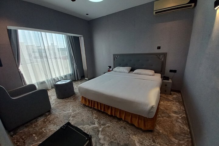 Room 34 of 50