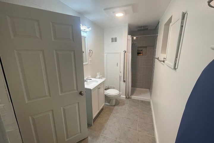Room 51 of 68