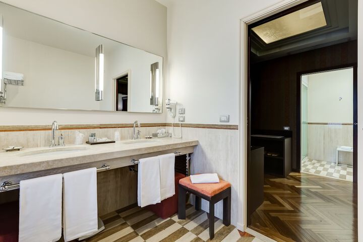 Clean Restrooms