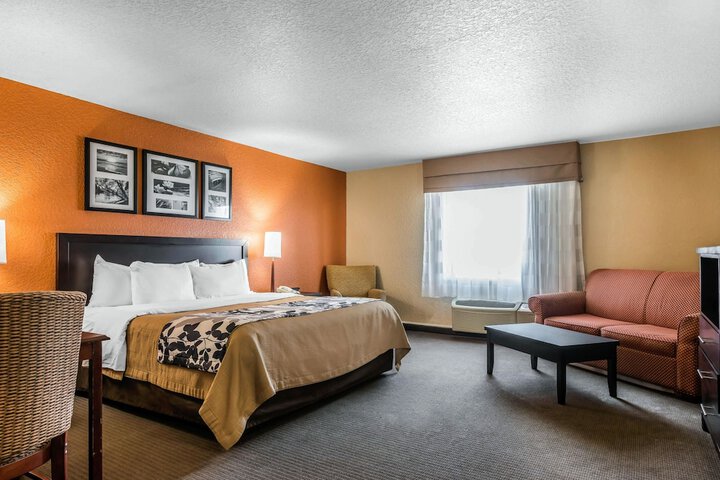 Room 25 of 52