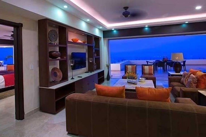 Room 10 of 207