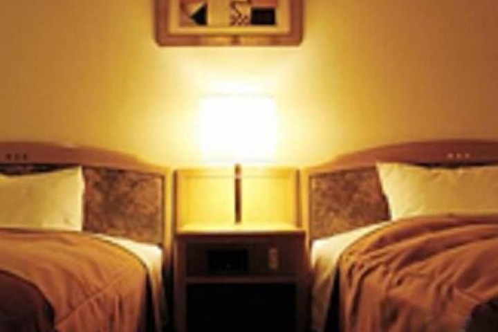 Room 16 of 22