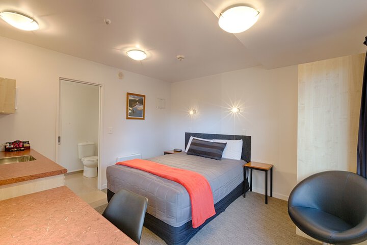 Room 12 of 43