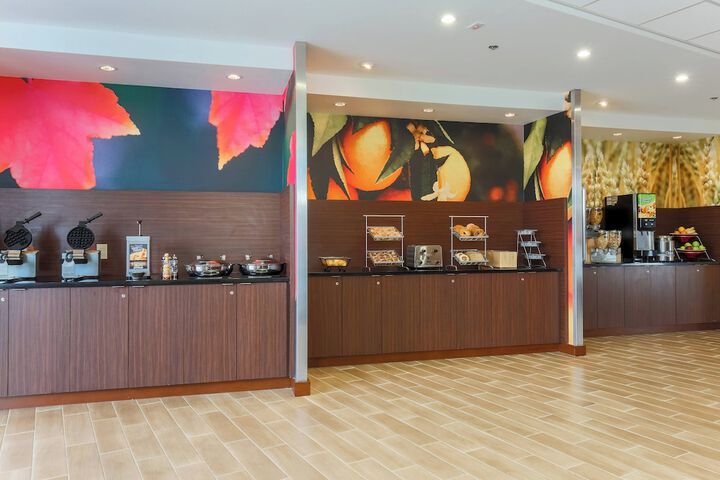 Breakfast/Coffee Service 22 of 27