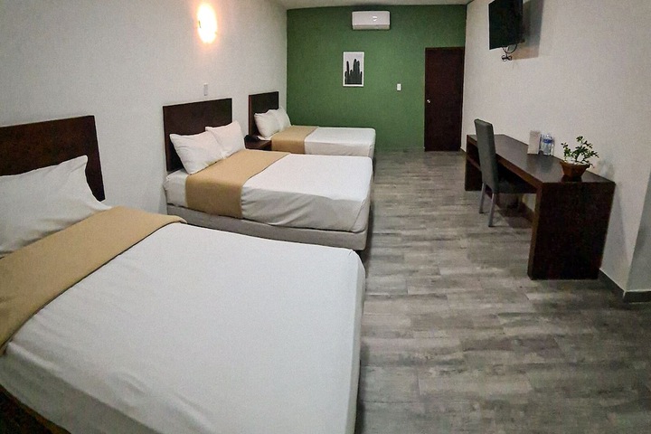 Room 14 of 42