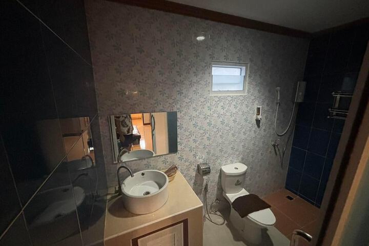 Room 30 of 54