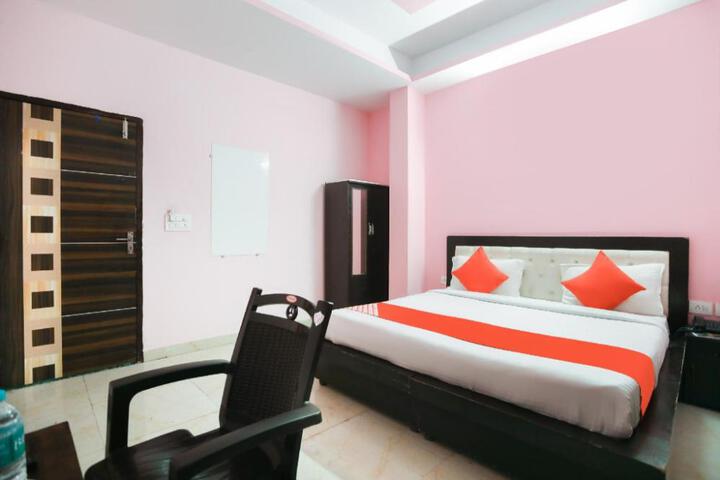 Hotel O a S Residency
