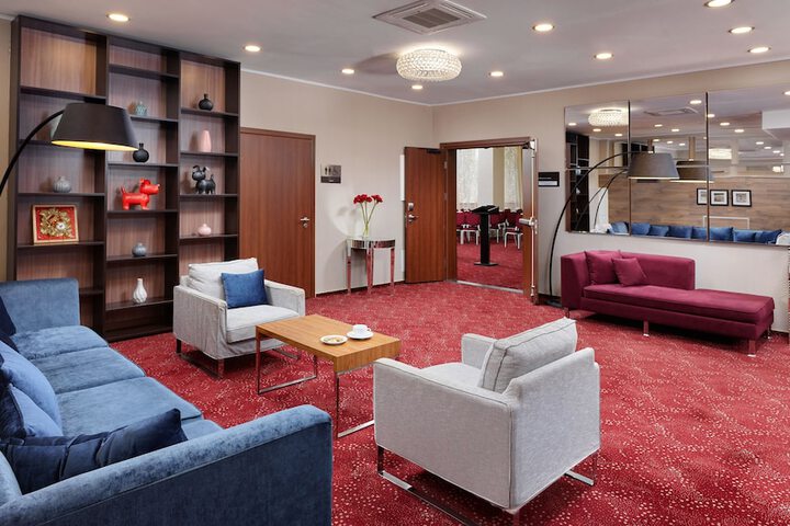 Hotel Lobby
