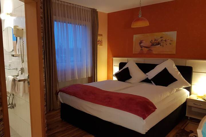 Room 12 of 47